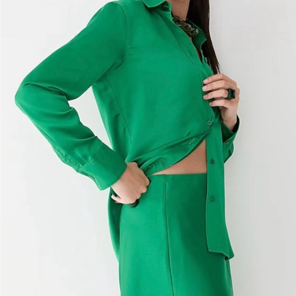 J. Crew - Slim-Fit Drapey Shirt in Luster - Picture 3 of 7